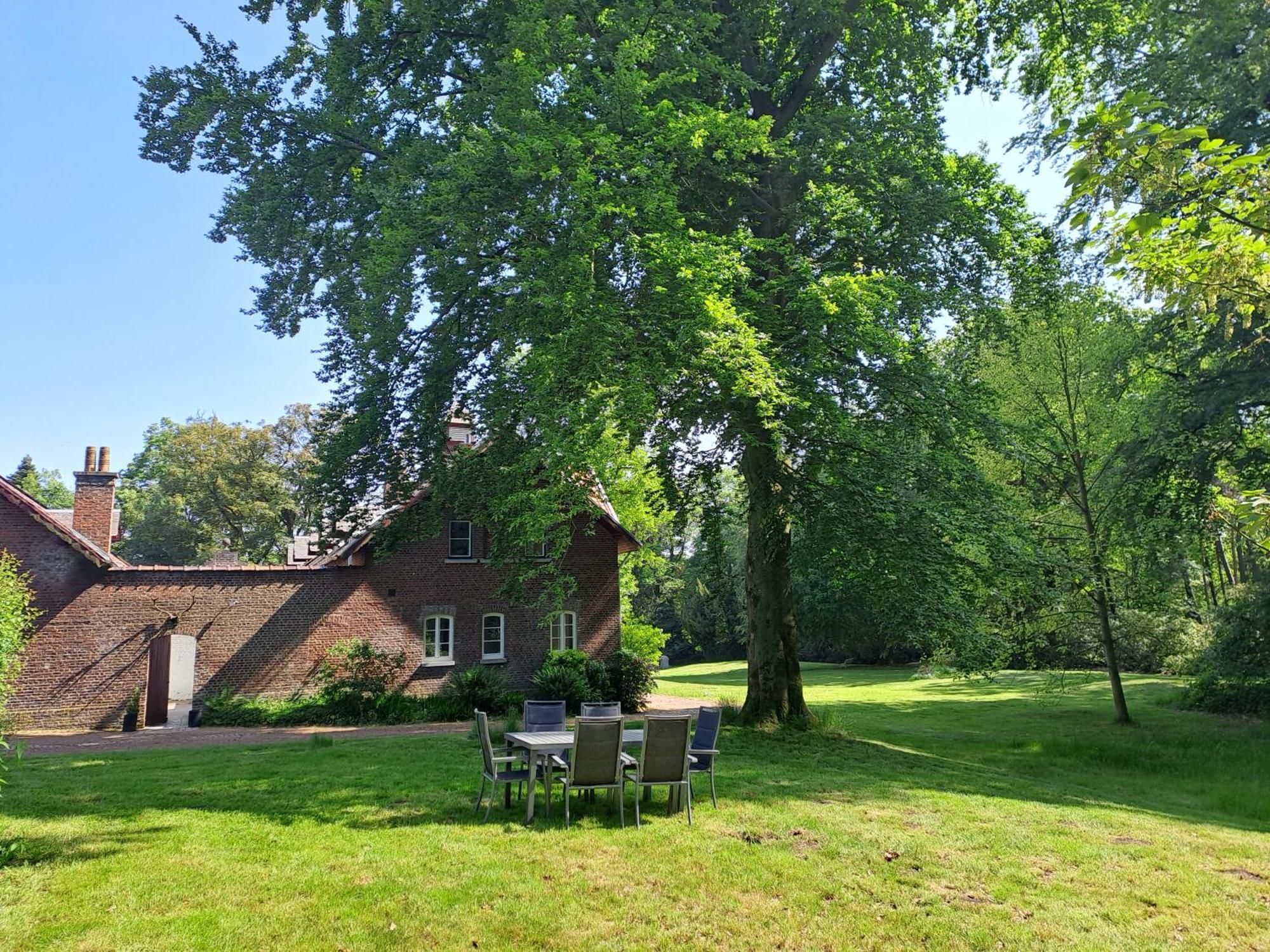 Gite Incontournable Avec Sauna Et Piscine Dans Un Petit Paradis Du Barbant Wallon Villers-la-Ville Экстерьер фото
